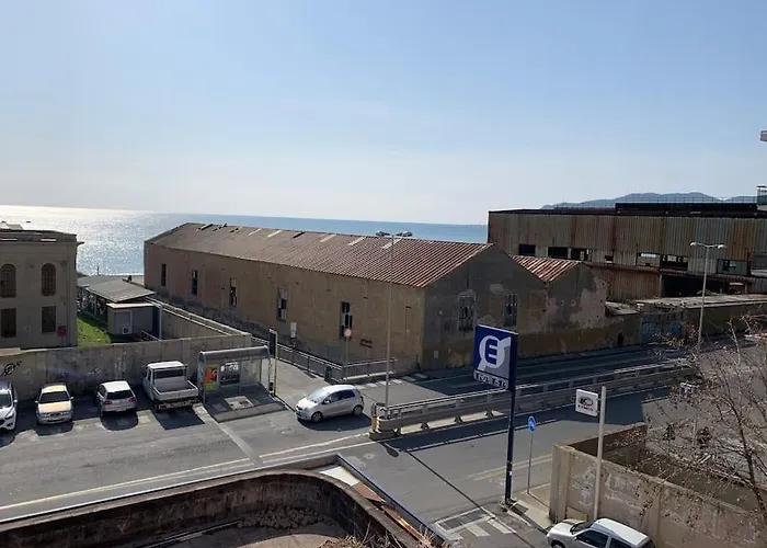 Privato Fronte Mare Savona